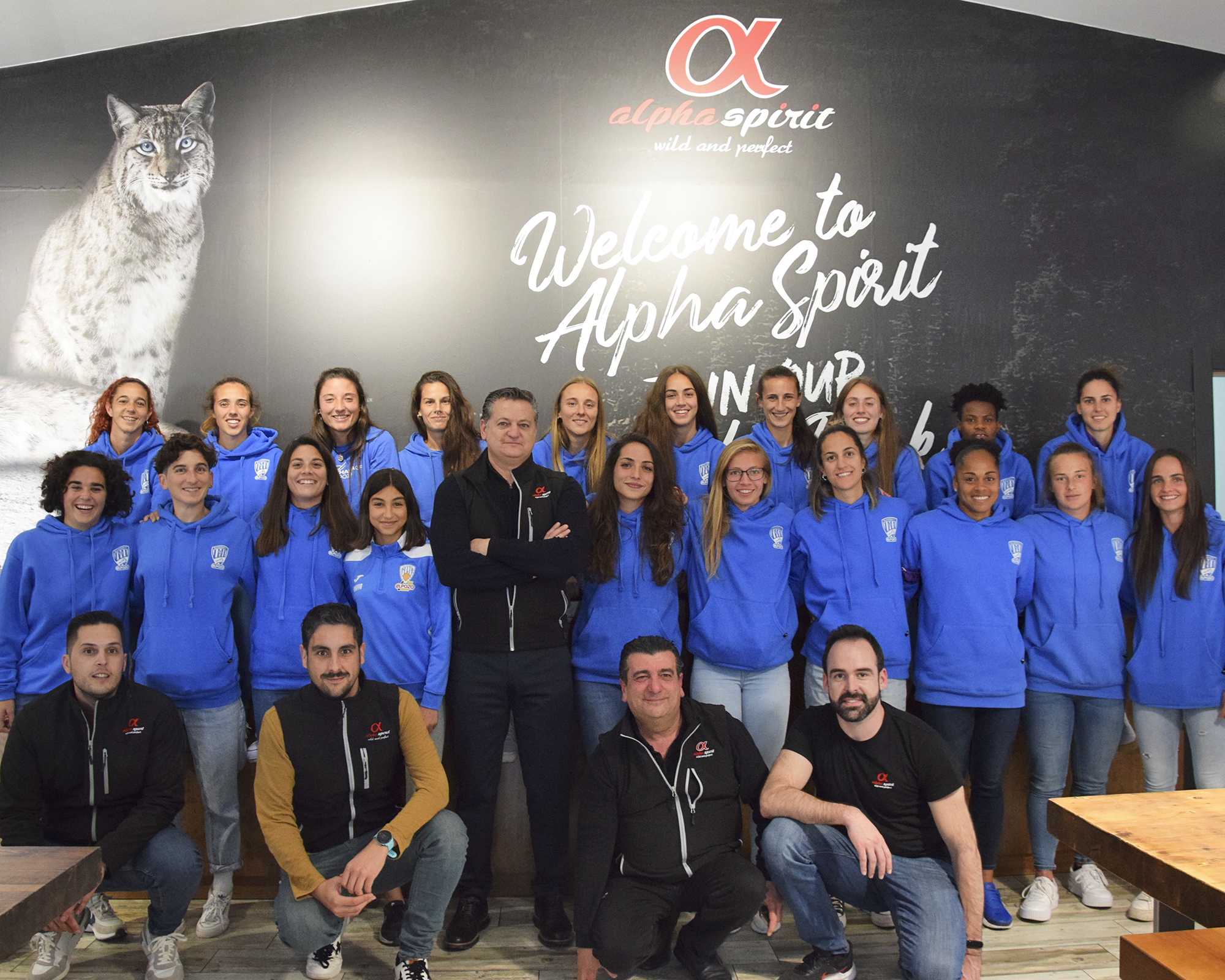 VISITA OFICIAL DEL ALHAMA FÉMINAS CF EN ALPHA SPIRIT